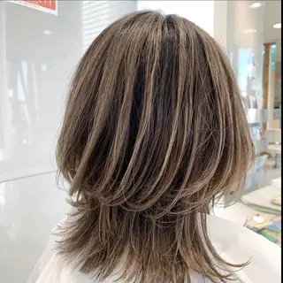 セミロング 山下竣介 ヘアカラー専門美容師のヘアスタイル
