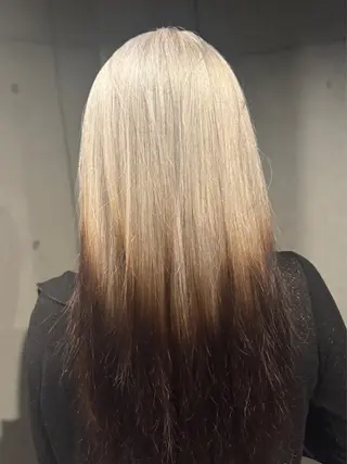 ロング カラー だいち/ハイトーン/ デザインカラーのヘアスタイル