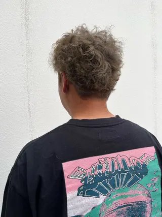 ショート カラー 松岡 アユミ  berryのマツエク・マツパデザイン