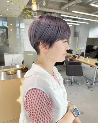 ショート ラベンダーカラー＆ ミルクティー太田のヘアスタイル