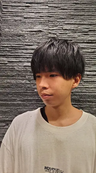 ミディアム 髙司 哲伸のヘアスタイル