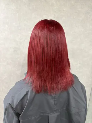 ミディアム カラー がわ/レイヤー /中顔面短縮カットのヘアスタイル