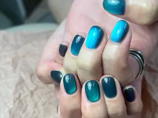 ネイル ToliyDeliy Nail Salonのネイルデザイン