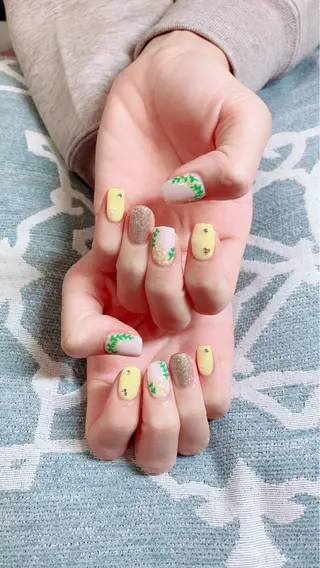 ネイル 🍒当日もOK🍒 𝑳𝑼𝑵𝑨花井のネイルデザイン