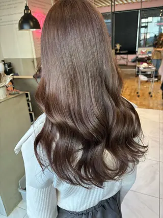 セミロング カラー ️🩵RINKA/ ハイトーンカラー🩵のヘアスタイル