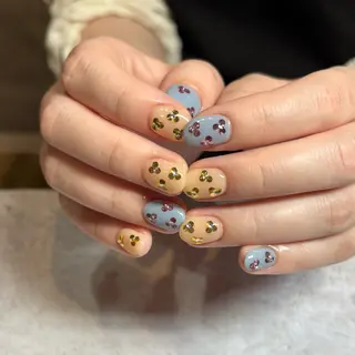 ネイル Lusso🫧 Ayaneのネイルデザイン