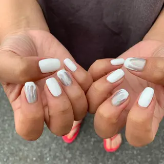 ネイル 佐藤 穂乃香のネイルデザイン