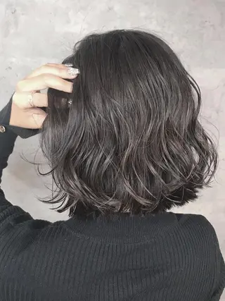 ショート カラー _WHITE 天王寺のヘアスタイル