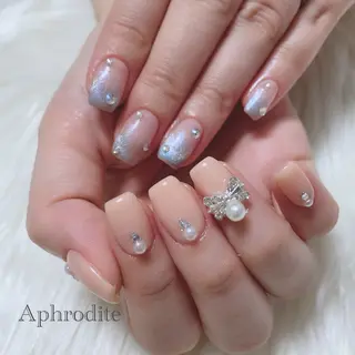 ネイル Aphrodite パラジェル認定サロンのネイルデザイン
