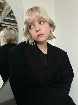 ミディアム カラー stén所属・HARUKA/原宿 ハイトーン/レイヤーのヘアスタイル