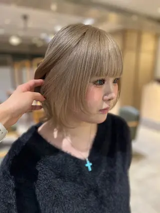 ショート カラー オタク美容師🛍/ 酸性ストレート/艶髪のヘアスタイル