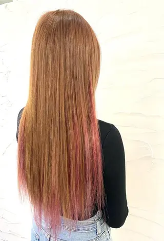 ロング uros.所属・uros.中目黒 moekaのヘアスタイル