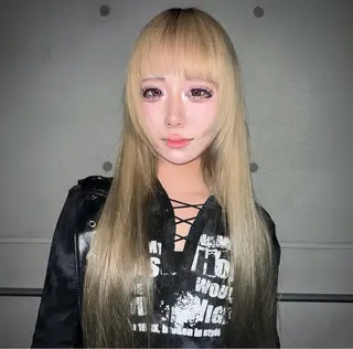 ロング mellow所属・顔周りデザイン/ ハイトーン/多田悠馬のヘアスタイル