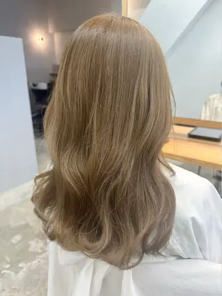 ロング 藤本 静香のヘアスタイル