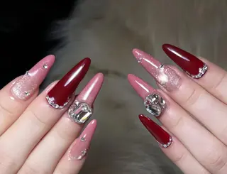 ネイル Pure&Rich Nailのネイルデザイン