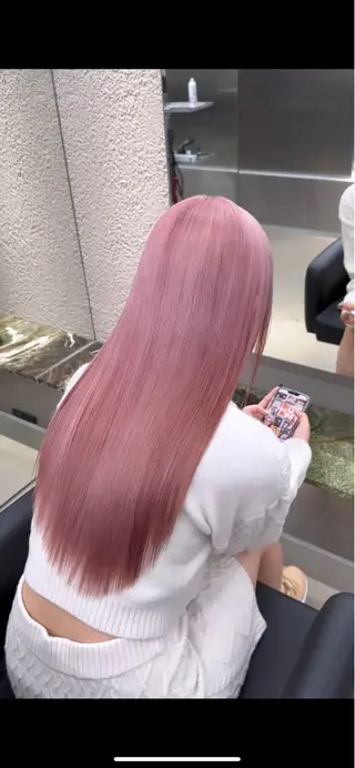 ロング ハイトーン/ 縮毛矯正のヘアスタイル