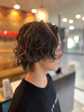 ミディアム カラー パーマ メンズ マッシュウルフ ボブ Hirotoのヘアスタイル