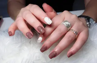 ネイル INF ネイルサロンのネイルデザイン