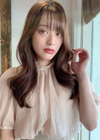 ロング カラー 透明感/オリーブ/ グレージュ/YUKAのヘアスタイル