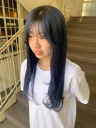 ロング カラー 深野 ちさとのヘアスタイル