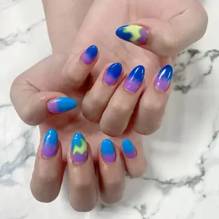 ロング カラー ネイル Q Free nailsのネイルデザイン