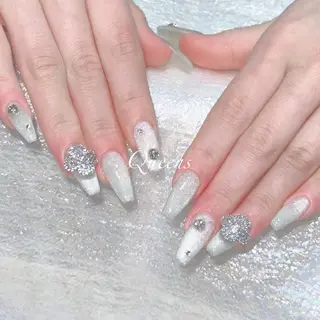 ネイル Queens テイのネイルデザイン