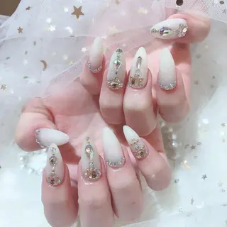セミロング ネイル SAKURA 🍒のネイルデザイン