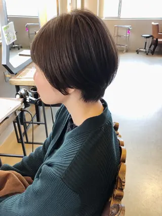 ショート カラー 相原 美咲のヘアスタイル