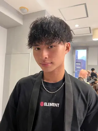 パーマ メンズ 佐々木 楽人のヘアスタイル