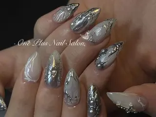 ネイル One Plus キキのネイルデザイン