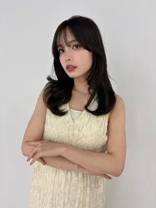 ミディアム モテ髪‎🫧赤み消し カラー表参道きょうこのヘアスタイル