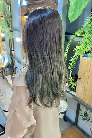ロング カラー 菊地 紗矢のヘアスタイル