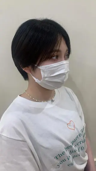 ショート 顔周りレイヤー 🎀マリノのヘアスタイル