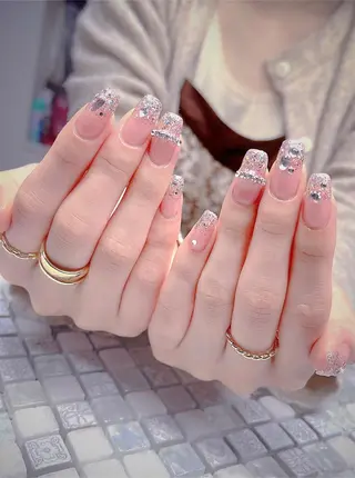 ミディアム めぐみのネイルサロン 惠のネイルデザイン