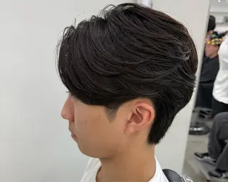 パーマ メンズ Lond LOGAN所属・古田和也/メンズパー マ特化美容師/波巻きのヘアスタイル