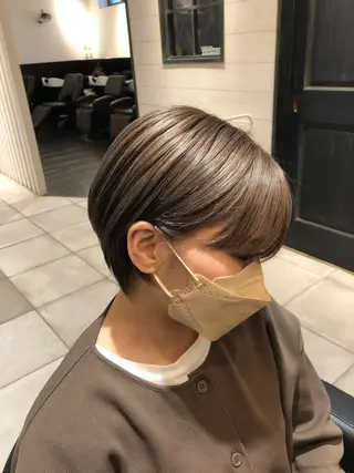 ショート カラー 寺田 翔のヘアスタイル