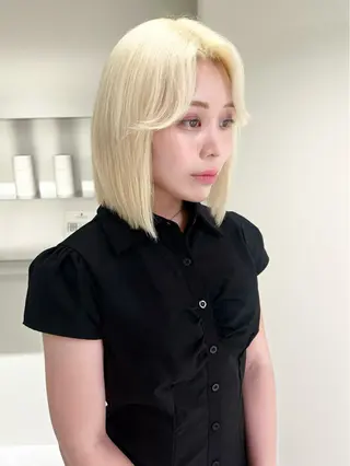 ミディアム カラー RIN🪐 ウルフ／ハイトーンのヘアスタイル