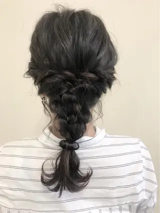セミロング ヘアアレンジ 沢田 瞳のヘアスタイル