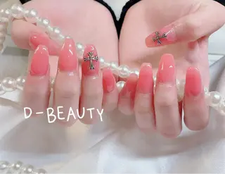 ネイル D-BEAUTY Nailsalonのネイルデザイン