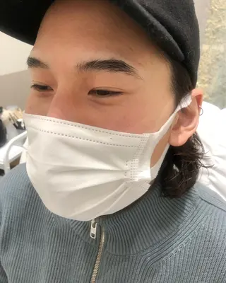 メンズ アイブロウ 眉毛　まつ毛パーマ suu梅田のエステ・リラクイメージ