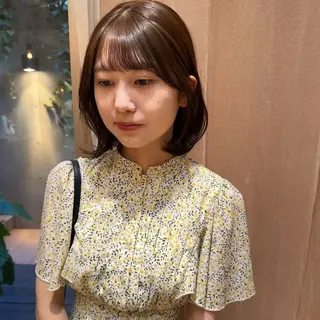 ミディアム カラー 大橋 芽衣のヘアスタイル