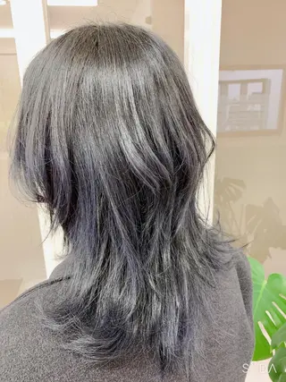 カラー Co-Works所属・杉山 拓矢のヘアスタイル