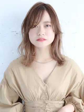 ミディアム 石渡このみ 🍊レイヤーカットのヘアスタイル