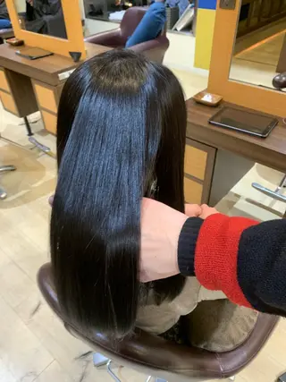 セミロング ハイライト✨髪質改善 TAKAさんです😊のヘアスタイル