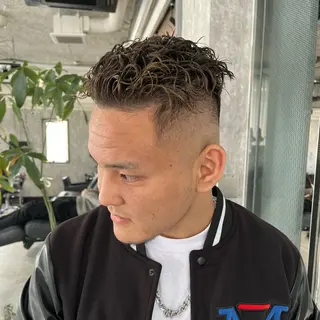 ショート TIDEHAIR JUNYAのヘアスタイル