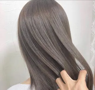 ロング 🦋ミルクティーベー ジュ🦋mayukiのヘアスタイル