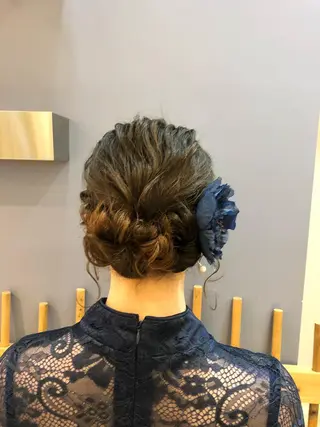 ロング ヘアアレンジ XXXY'S Color Flip所属・小宮 真理奈のヘアスタイル