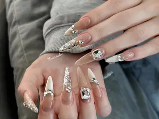 ネイル Mona【パラジェル ・長さ出し専門店】のネイルデザイン