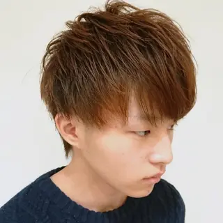 メンズ カラー パーマ ブリーチ/ヘアケア/ 艶髪/イギチハルのヘアスタイル