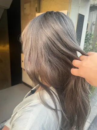 ロング カラー 艶髪/ハイトーン/ ヘアセット/モエノのヘアスタイル